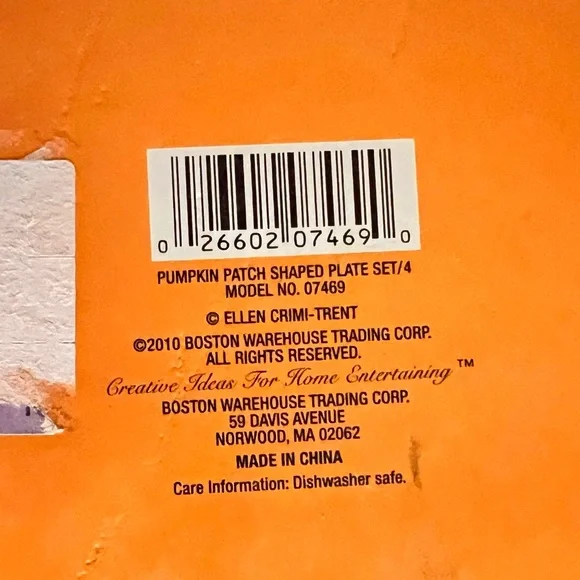 Boston Warehouse Pumpkin Patch Shaped Plate Set of 4 - Picture 10 of 11